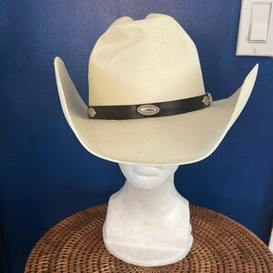 NWOT Western Express Straw Cattleman Style Black Band Silver Conchos Cowboy Hat